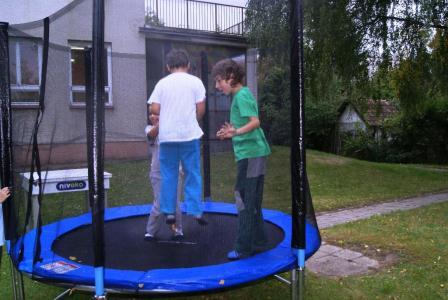 opatrně poskakujme.jpg, 448x300, 59.31 KB