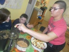 Příprava jablečného moštu