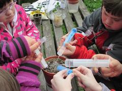 Jarní trampoty zahradníka Vítka