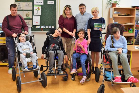 0002.jpg, 550x367, 89.66 KB