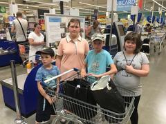 NAKUPOVÁNÍ V TESCU