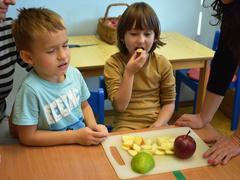 Moštování ve školce