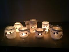 Dušičky, strašáci, duchové a stromy