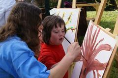 Malování v zahradě