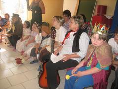 DEN  PLNÝ  POHÁDEK