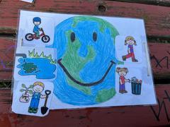 Den Země s Akropolis