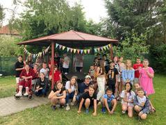 Kdo si hraje, nezlobí