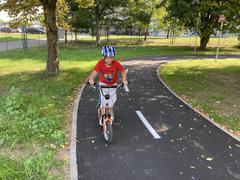 Bezpečně po chodníku i na silnici