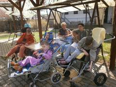 Jarní zpívání na zahradě